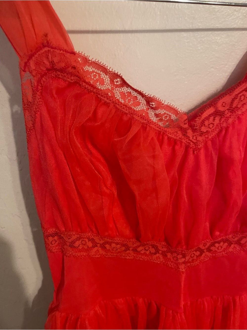 Vintage Red Sleeveless Lace Trim Slip - Picture 2 of 5